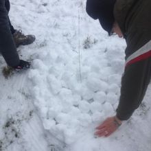 Hart van sneeuw maken